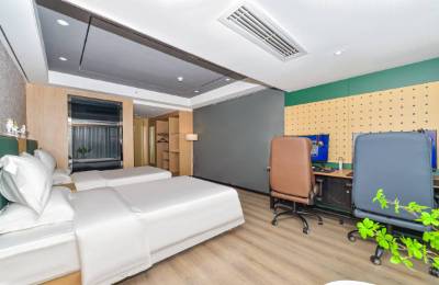 从「无序稀缺」到「破局重组」，县城酒店如何反向出圈？