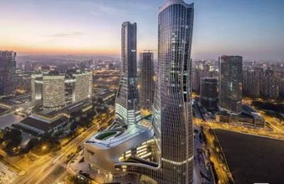 Deepseek能为酒店行业带来什么？人文服务与技术的平衡