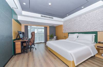 存量博弈下的战略转身：高端酒店换牌拥抱大众市场