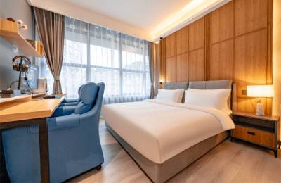 酒店业如何实现服务质量与成本控制的动态平衡