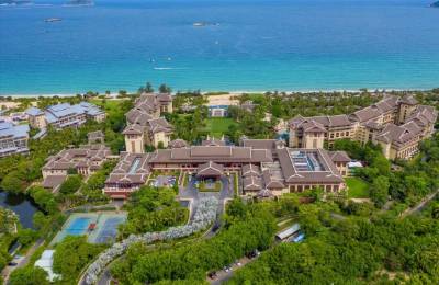 中国金茂拟22.65亿元出售三亚亚龙湾丽思卡尔顿酒店