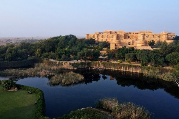 1758278373.jpg 苏亚加尔杰伊瑟尔梅尔酒店.jpg