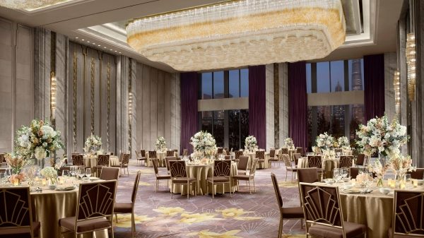 1. 典雅陈设的阿斯特宴会厅_副本.jpg