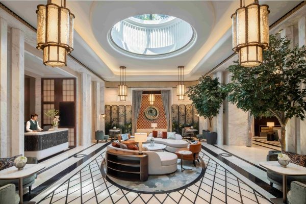 5. 上海虹桥机场香格里拉接待大堂.jpg