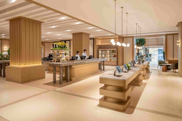 9. 上海虹桥机场盛贸酒店大堂.jpg